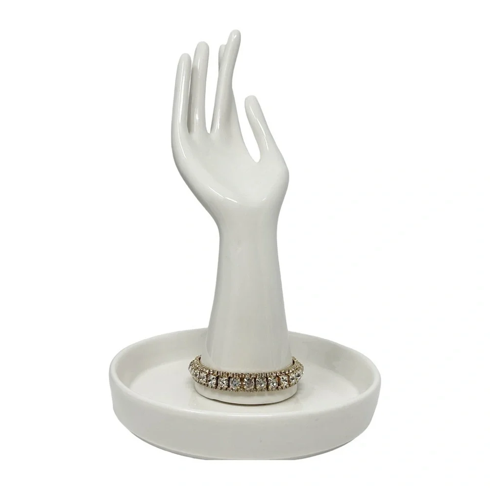 unbranded gold tone